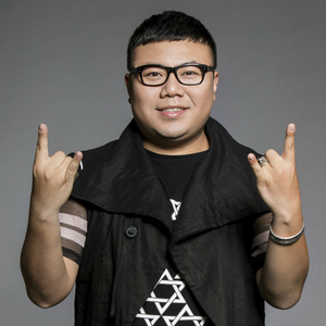 174美女极品粉嫩美鲍
